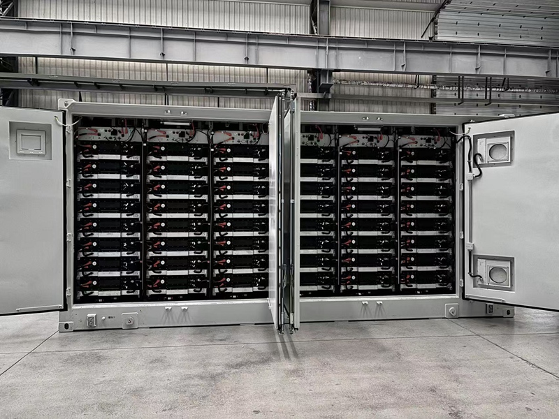 Système de stockage d'énergie en conteneur