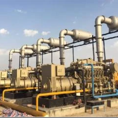 Inde Groupes électrogènes au gaz naturel 5 × 1000 kW et 4 ensembles de compresseurs entraînés par Gas Eng