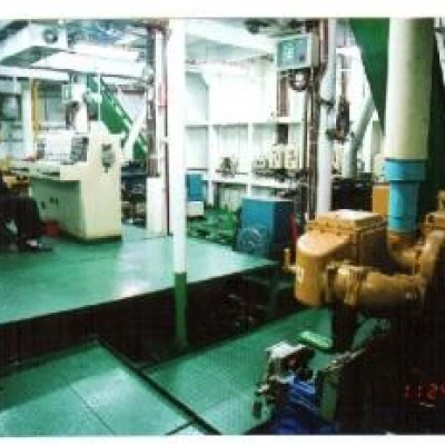 Moteur marin indonésien de 540 kW