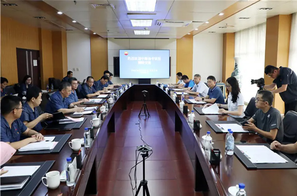 Le groupe d'experts du CNOOC a visité CNPC Jichai Power Company Limited pour des enquêtes et des recherches CNOOC Expert Group visited CNPC Jichai Power Company Limited for Investigation and Research