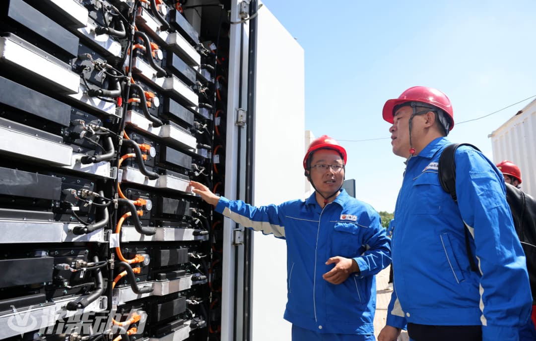 Le premier système hybride domestique de production d'électricité à partir de gaz de fracturation et de stockage d'énergie Le premier système hybride domestique de production d'électricité à partir de gaz de fracturation et de stockage d'énergie